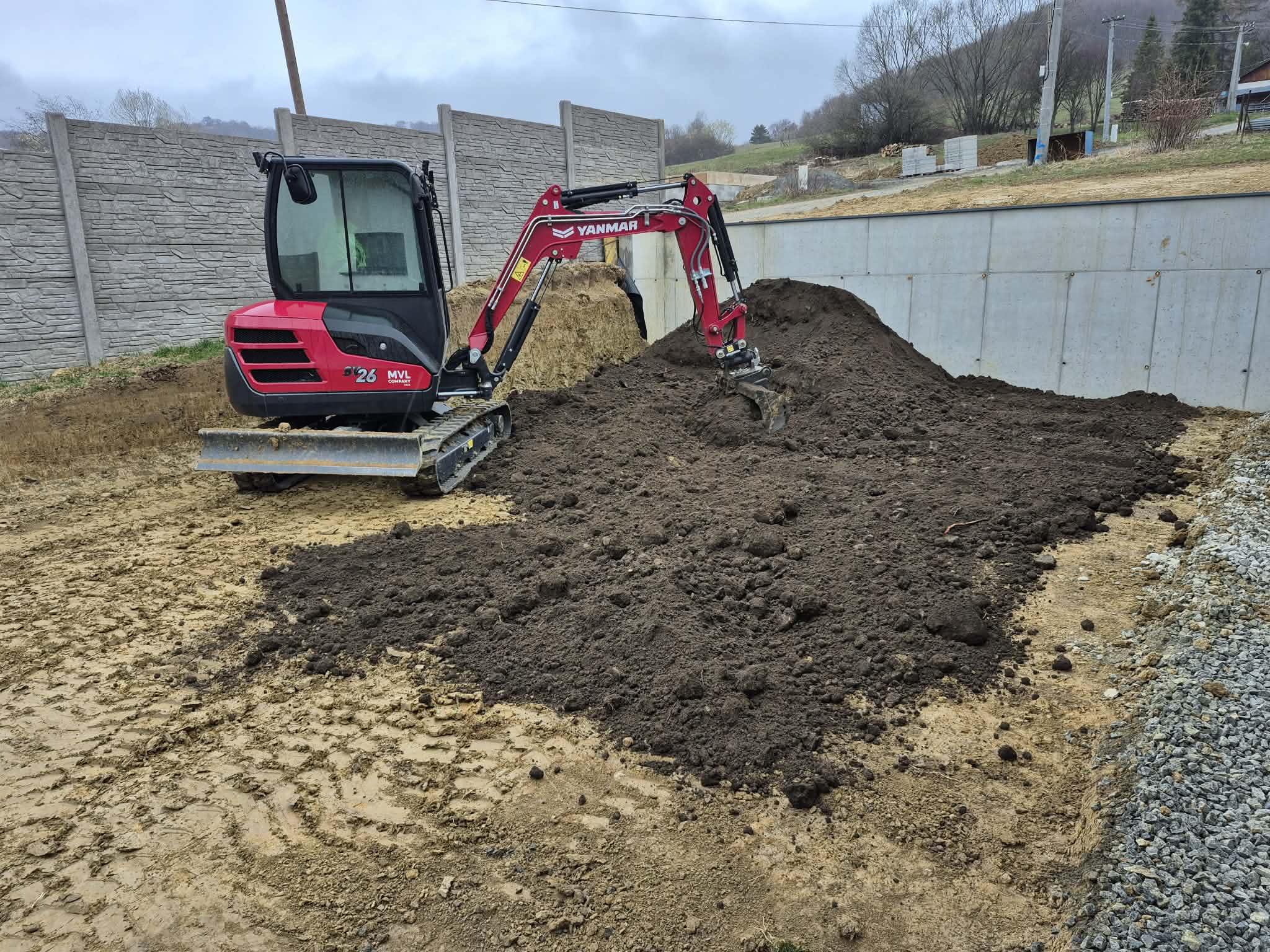 Presný výkop a úprava terénu